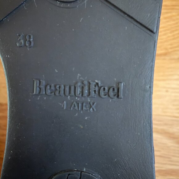 BeautiFeel Red and Black Lace up Sneakers Size 38 - Picture 14 of 15